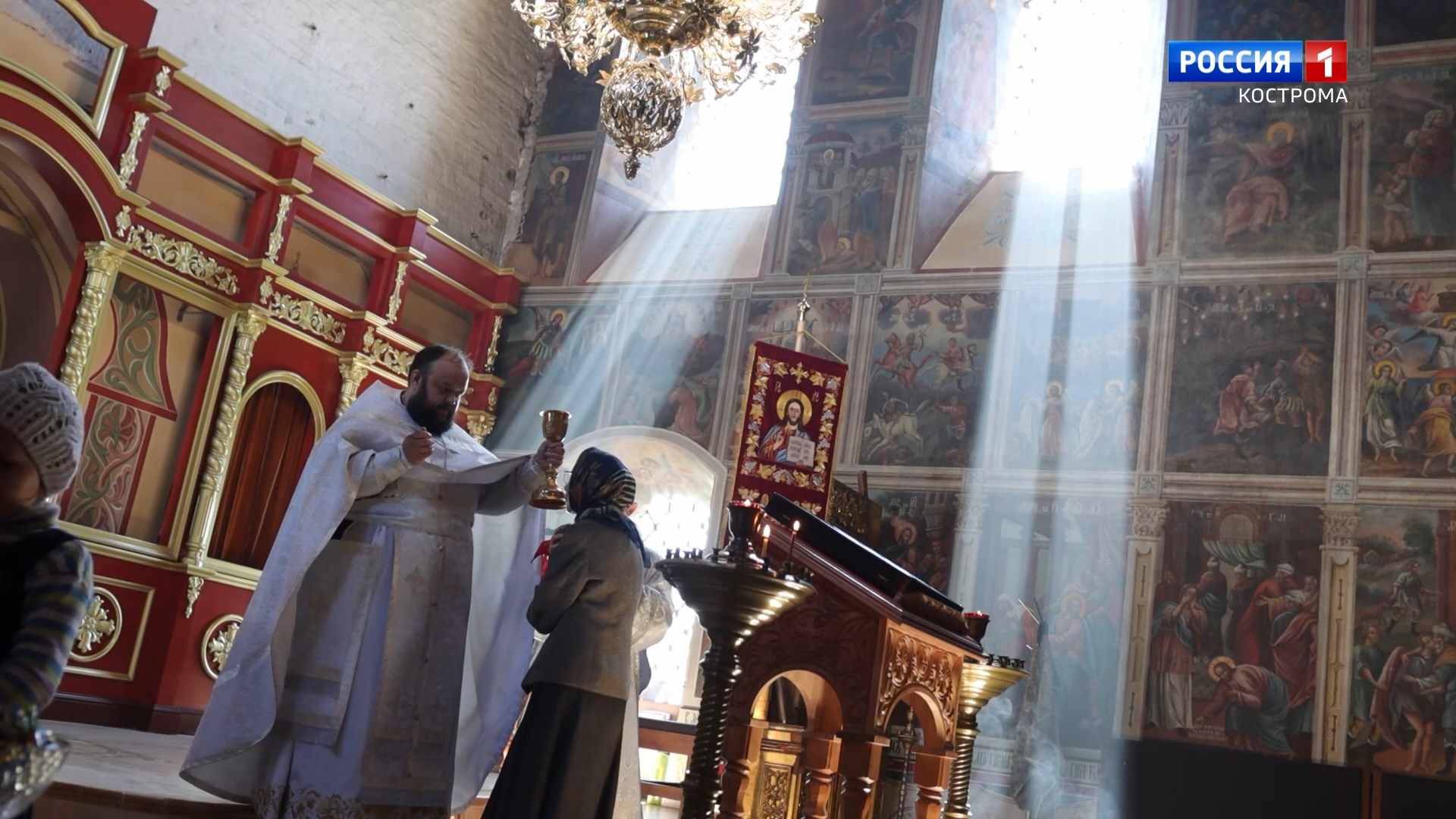Впервые за сто лет в Ильинском храме под Костромой появился новый иконостас