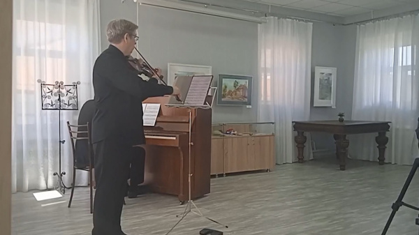 Именитые московские музыканты дали концерт в маленьком костромском райцентре