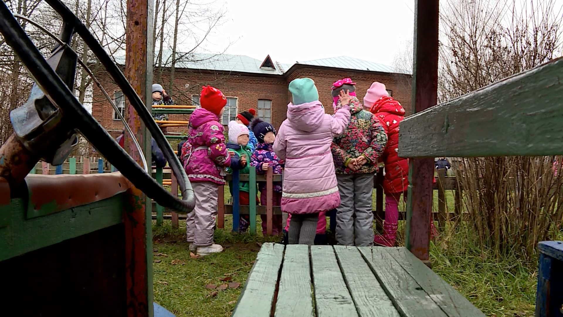 Ограничения в костромских школах и детсадах могут снять уже летом