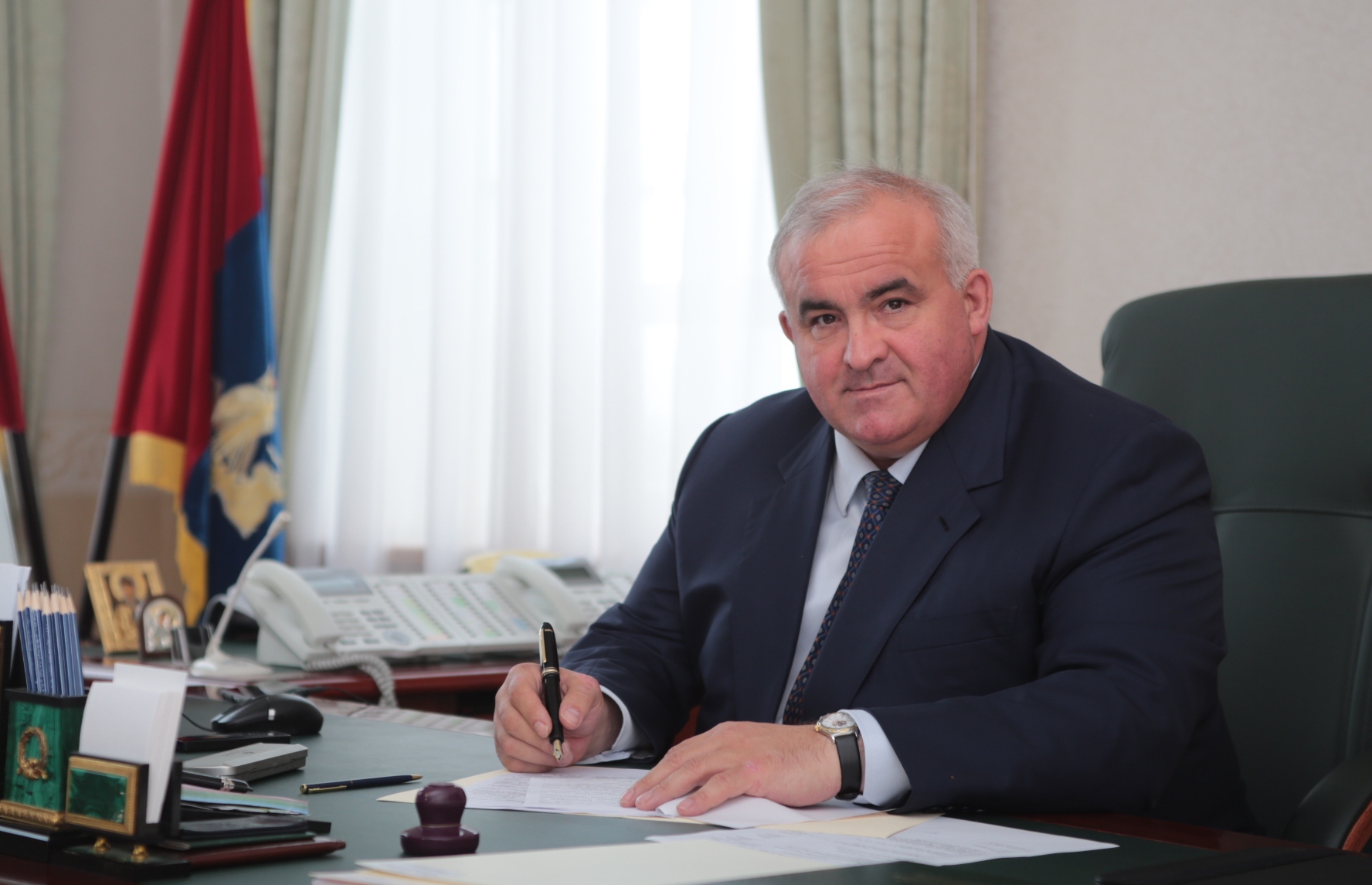 Сергей Ситников подписал четыре закона о социальной помощи