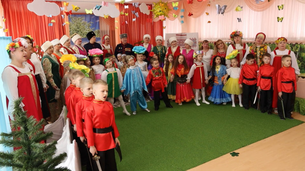 Костромские дошколята приняли участие в «Театральной этно-весне»
