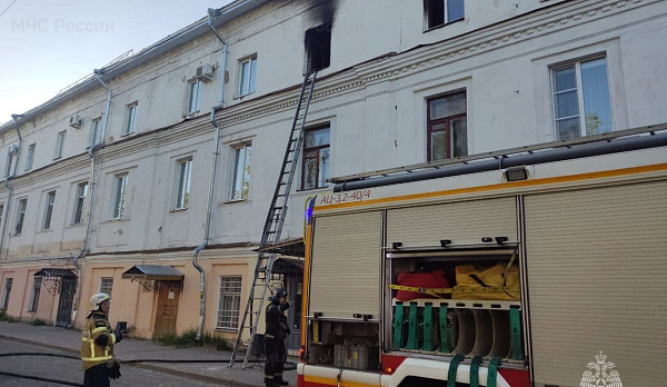 4 горожан спасли на пожаре в центре Костромы