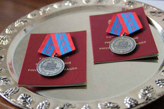 Двоих костромских полицейских отметили государственными наградами