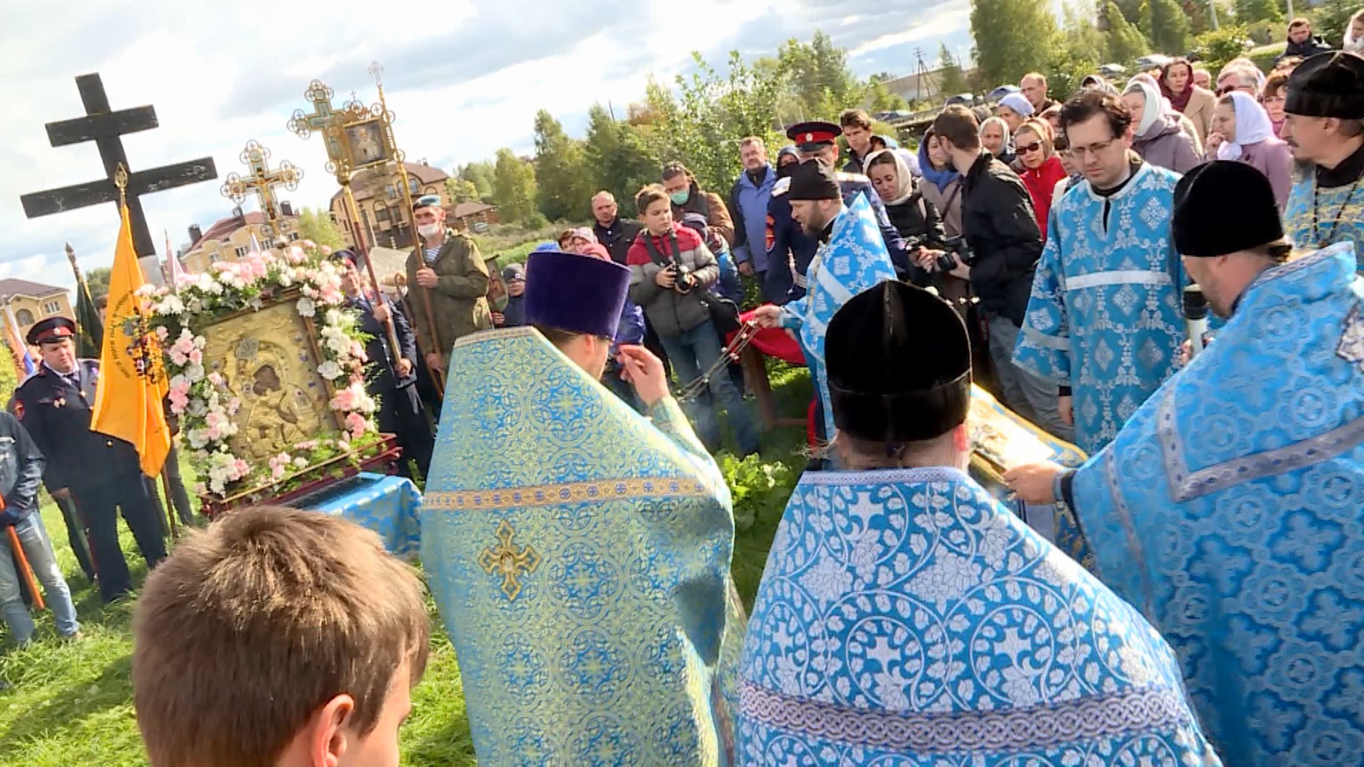 Православные костромичи пройдут с Феодоровской иконой до Святого озера