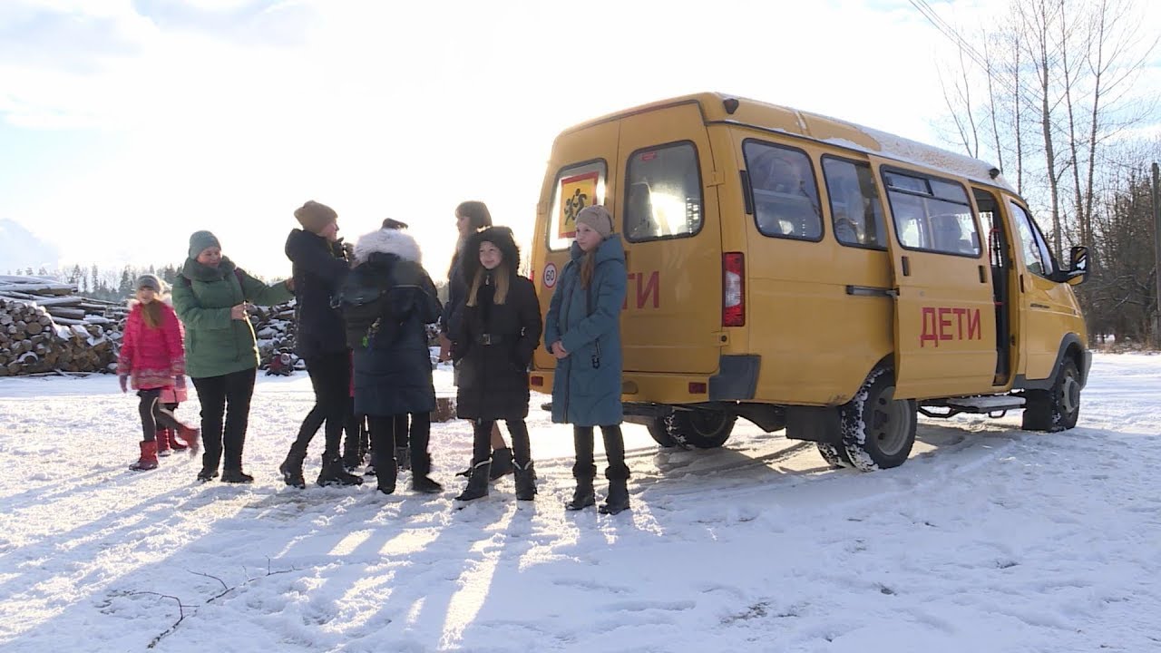 60 ученикам из деревни под Костромой не нашлось места в школьных автобусах