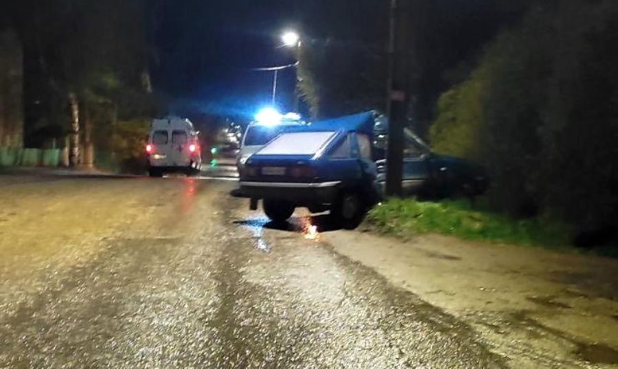 Пьяный 18-летний водитель устроил ночное ДТП в костромском райцентре