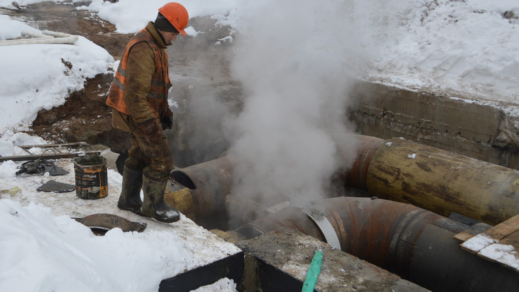 Жителям семи улиц в Костроме придется прожить вторник без горячей воды