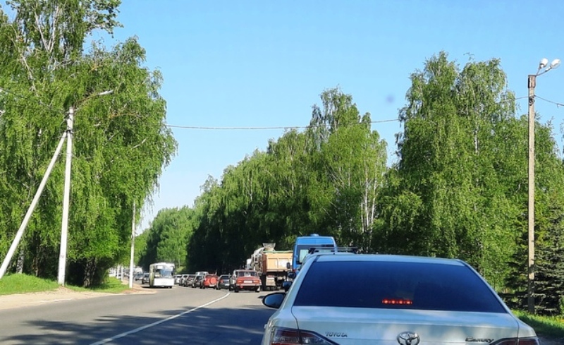 В ГИБДД объяснили утренние пробки на въезде в Кострому