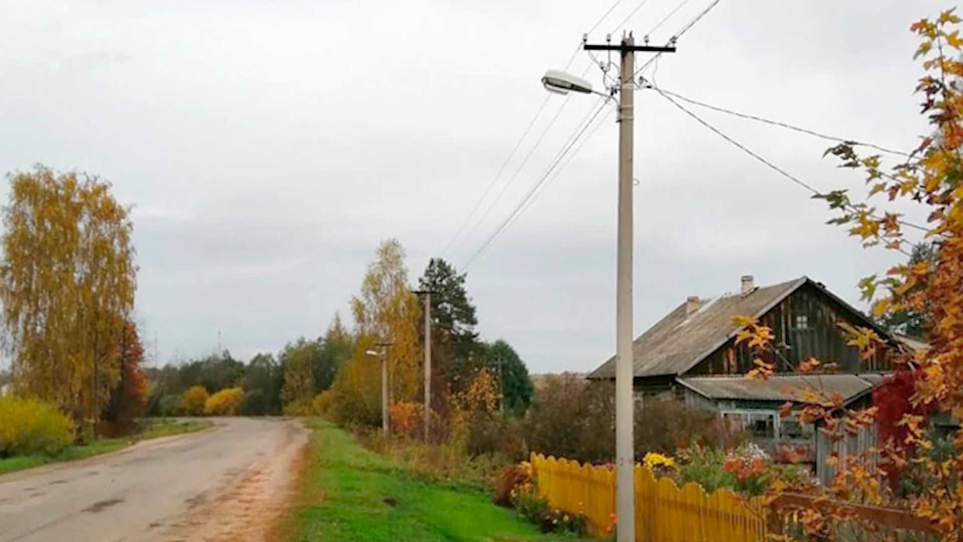 В деревне в Костромской области установили новые фонарные столбы