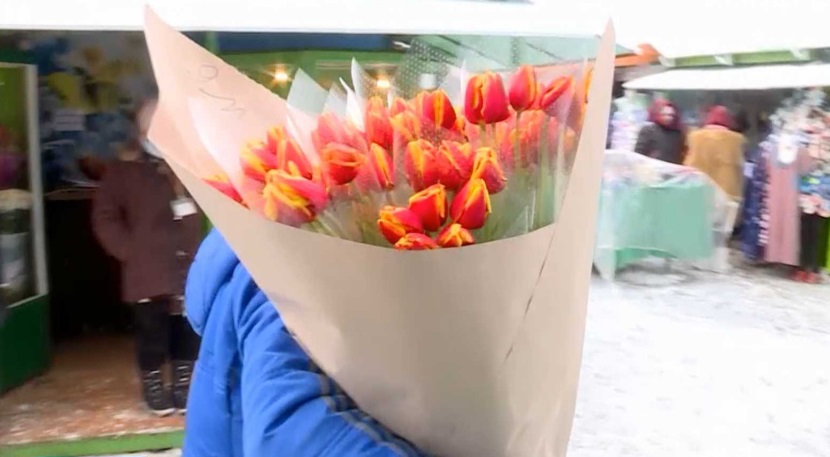Аферисты продали костромичке несуществующие цветы