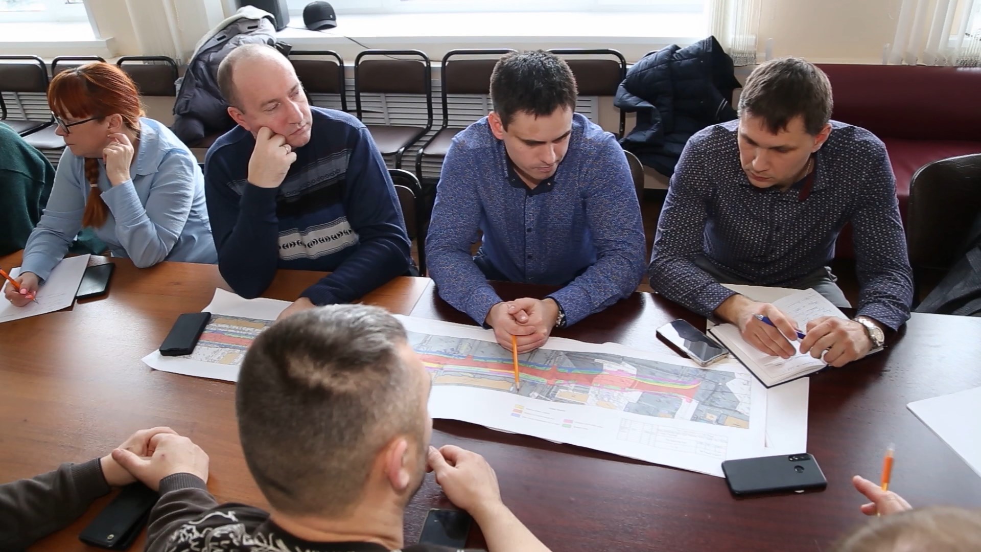 В мэрии Костромы обсудили планы по ремонту дорог и обустройству парковок