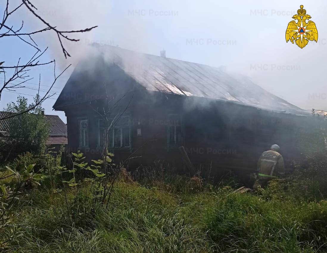 В огне пожара погибла 50-летняя жительница костромского райцентра