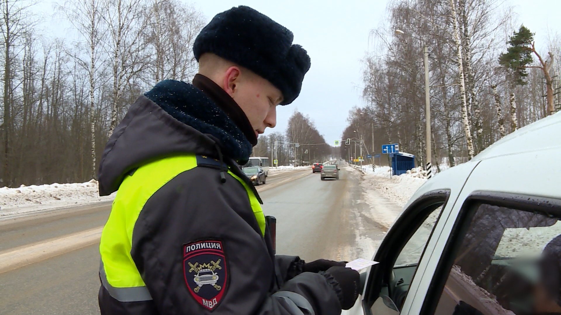 Автоинспекторы в Костроме проверили безопасность перевозки детей в машинах  | 02.01.2023 | Кострома - БезФормата