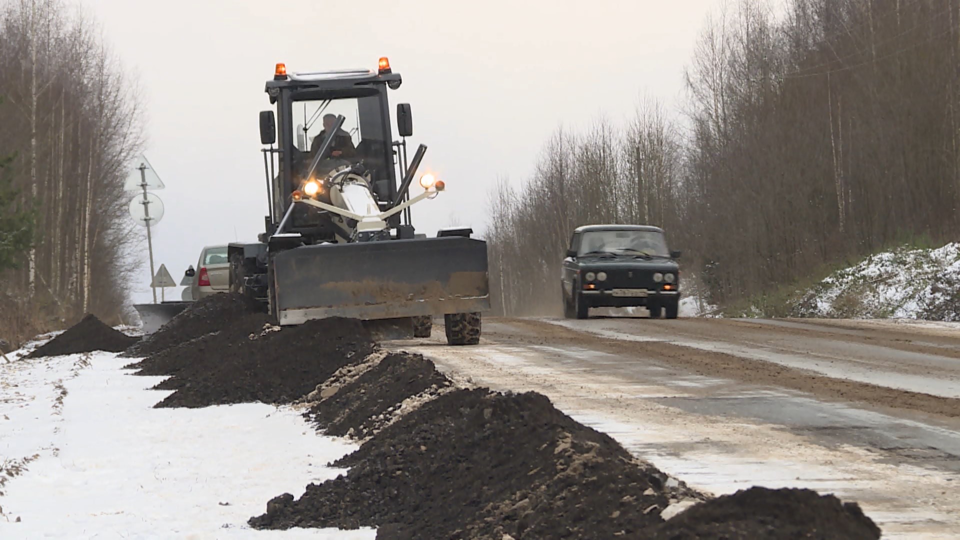 На трассах Костромской области начались восстановительные работы после зимы