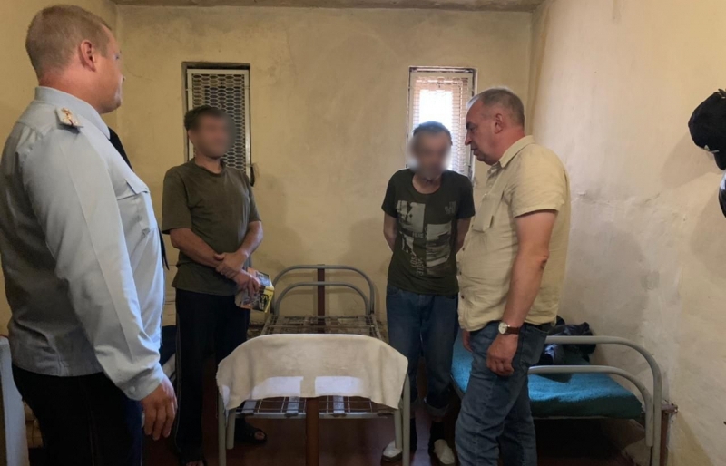 Общественники проверили условия содержания в Костромском районе селян-арестантов
