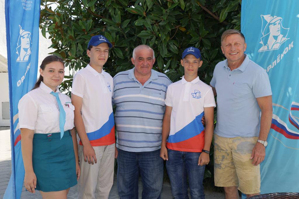 Сергей Ситников посетил лагерь «Орлёнок», где когда-то был вожатым