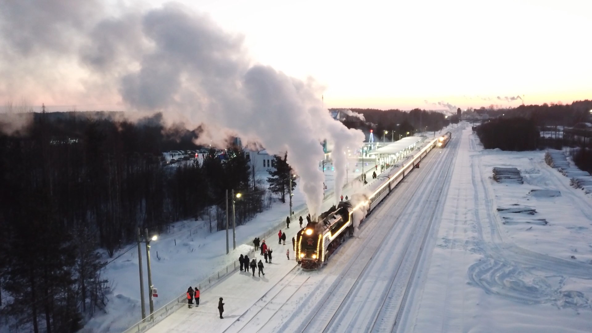 Северная железная дорога поздравляет костромичей с Новым годом