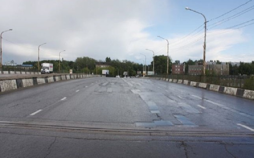 На Кинешемском шоссе приступили к ремонту второй половины путепровода