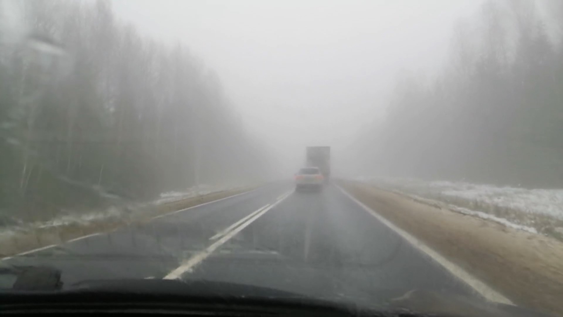 Видимость – до 500 метров: костромские автолюбители испытали на себе туманную погоду