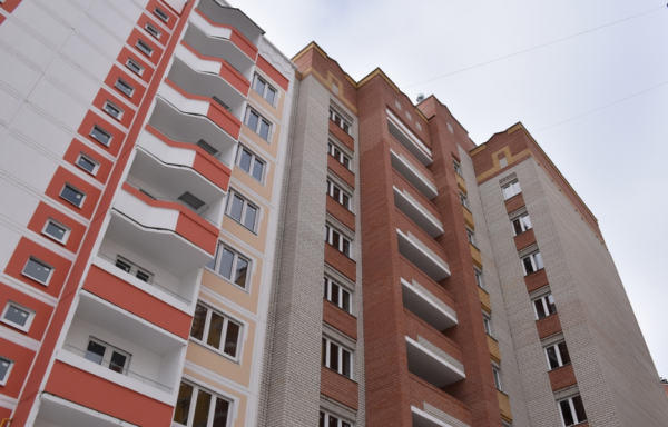 Дольщики долгостроя в костромском Заволжье получили ключи от квартир