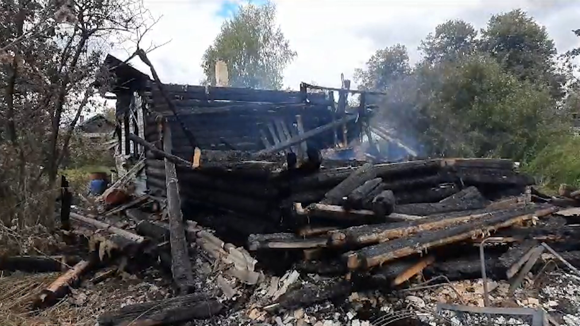 Мужчина сгорел в деревне под Костромой