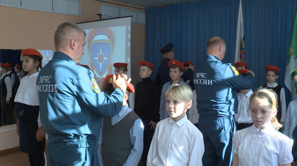 Силовиков и ветеранов в Костроме поблагодарили за помощь в воспитании молодых патриотов