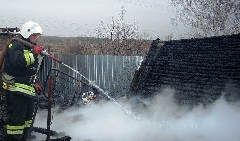 На пожаре в Костромской области погибли два человека