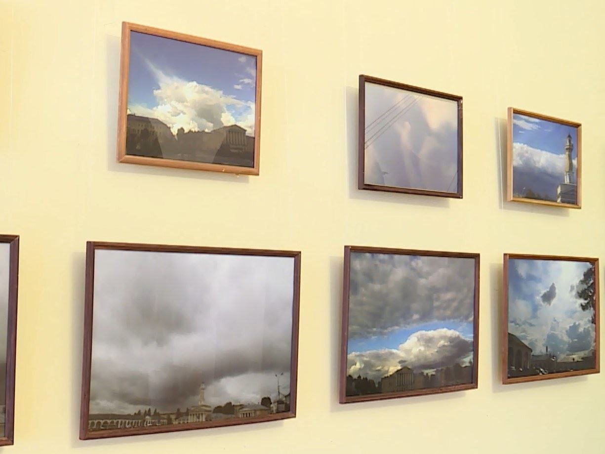 В областном центре открылась фотовыставка «Небо над Костромой»