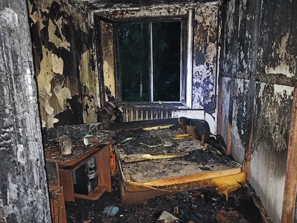 Женщина погибла на пожаре в Костромской области 