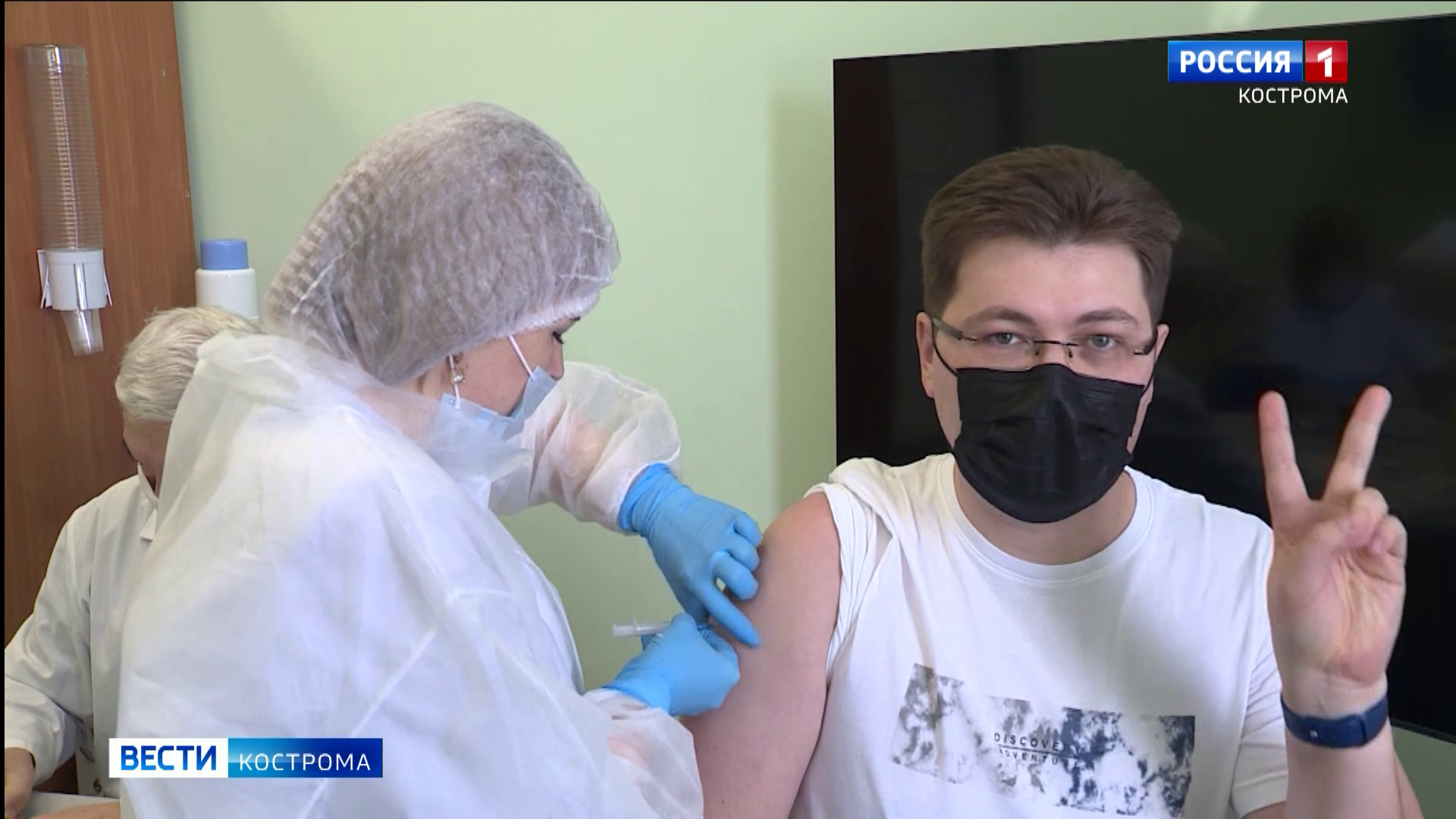 Костромские журналисты испытали на себе прививку от коронавируса