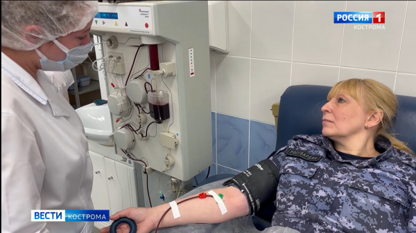 Сотрудники костромской Росгвардии за день сдали 10 литров плазмы крови