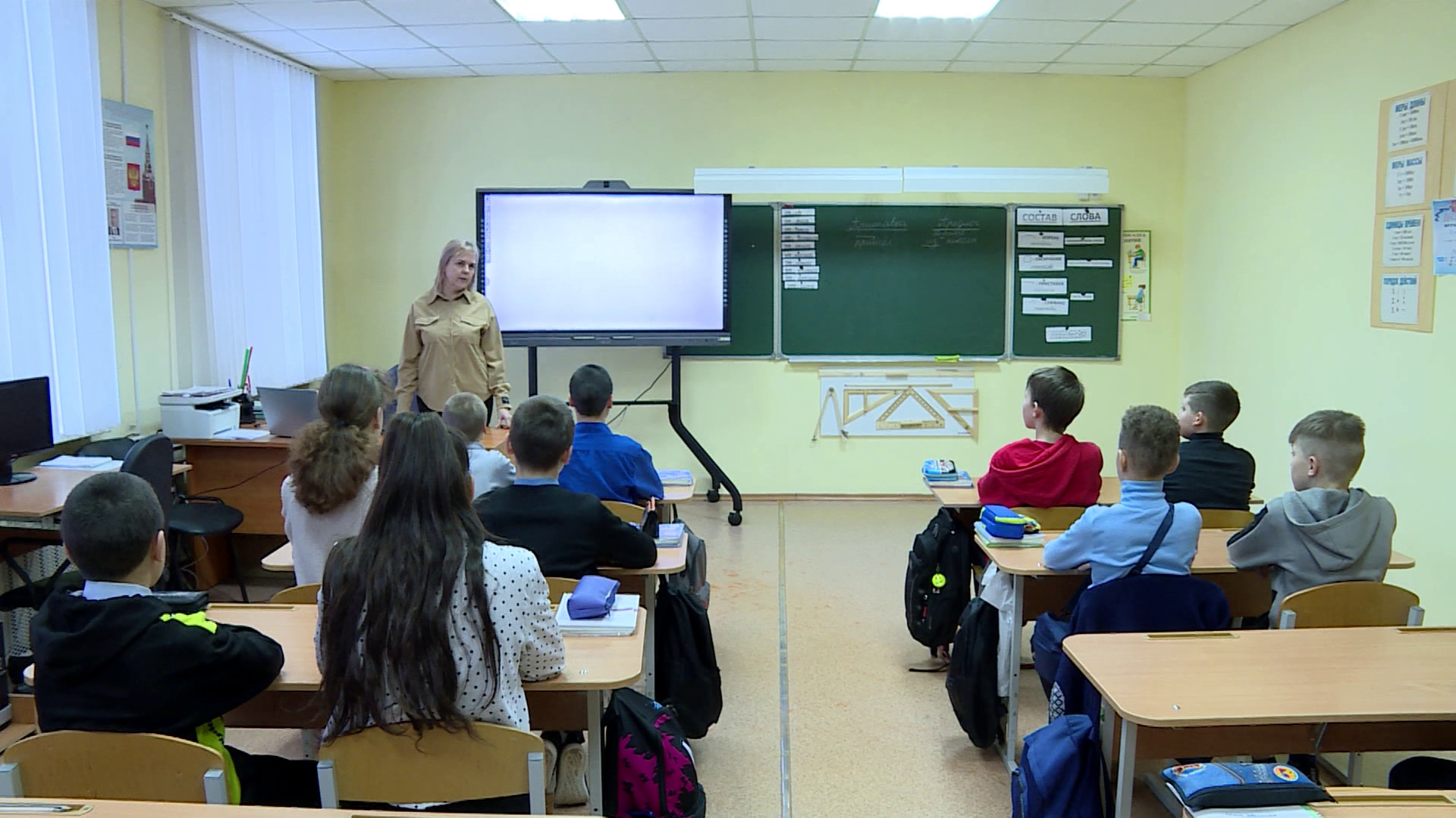 Депутаты Облдумы обсудят меры поддержки для костромских педагогов
