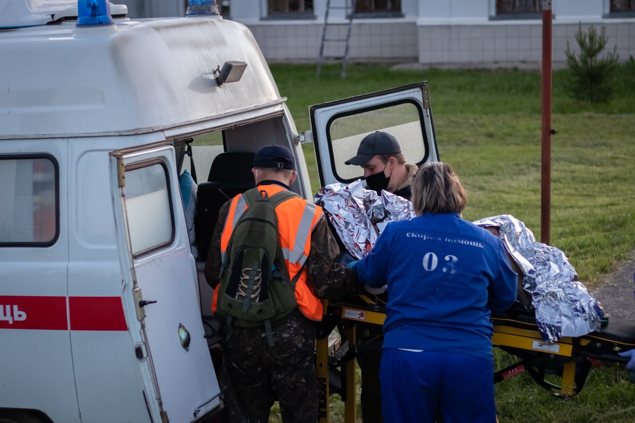 Костромские спасатели помогли пенсионеру, который более суток не мог выбраться из канавы