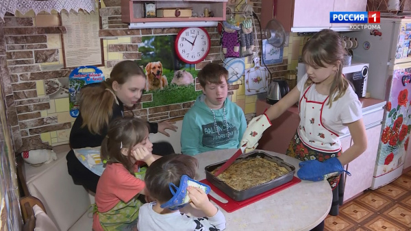 Педагог на костромском северо-востоке создала необычную замещающую семью