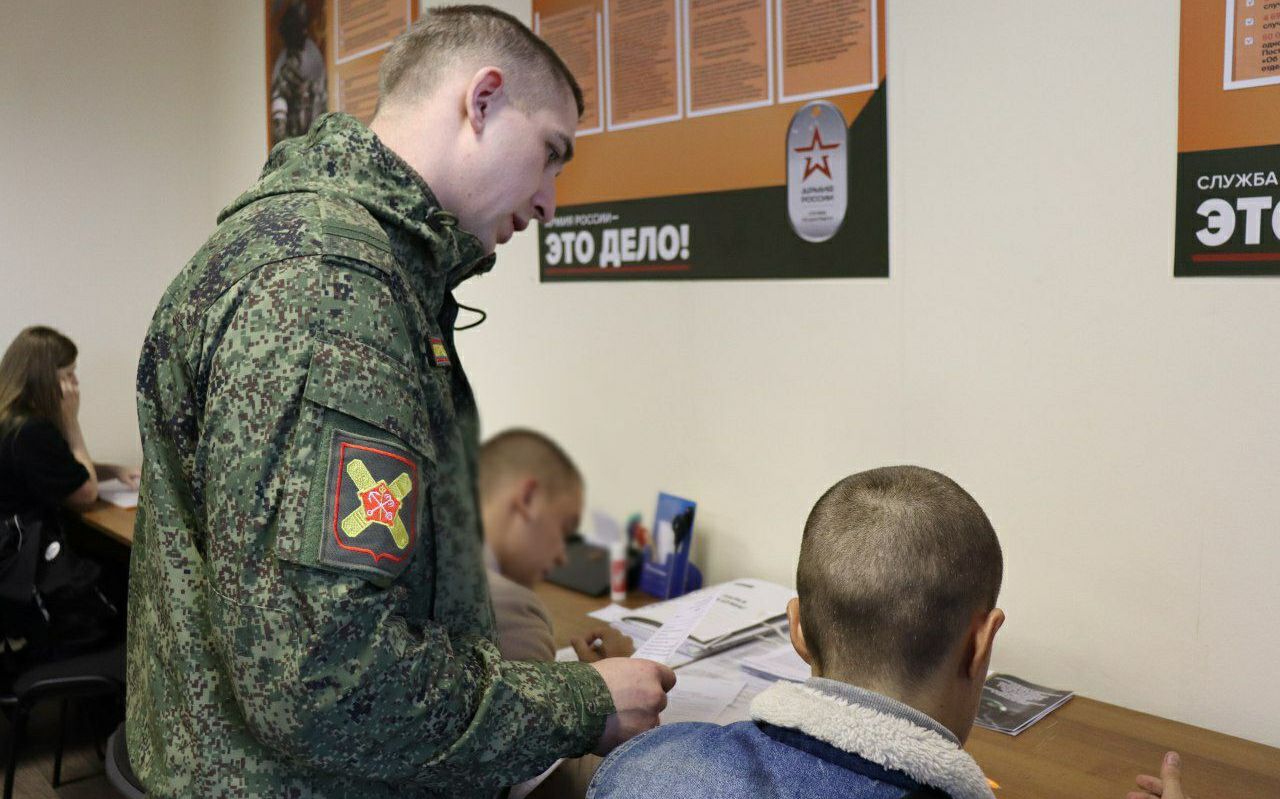 За неделю ещё 50 жителей Костромской области вступили в строй Армии России