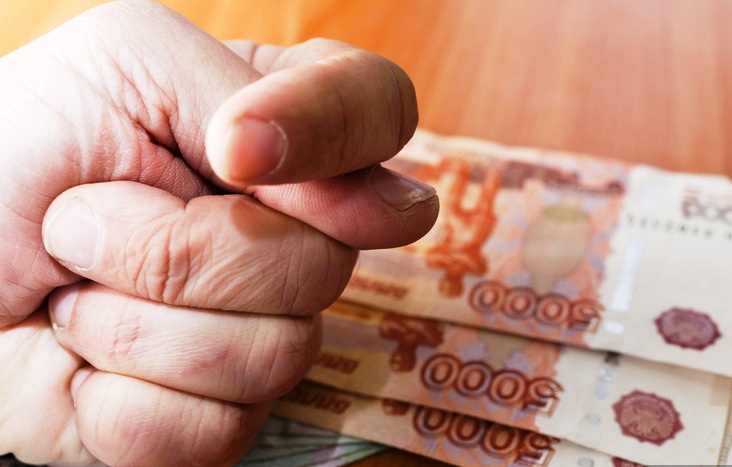 Работникам предприятия в Костромской области 3 месяца не платили зарплату