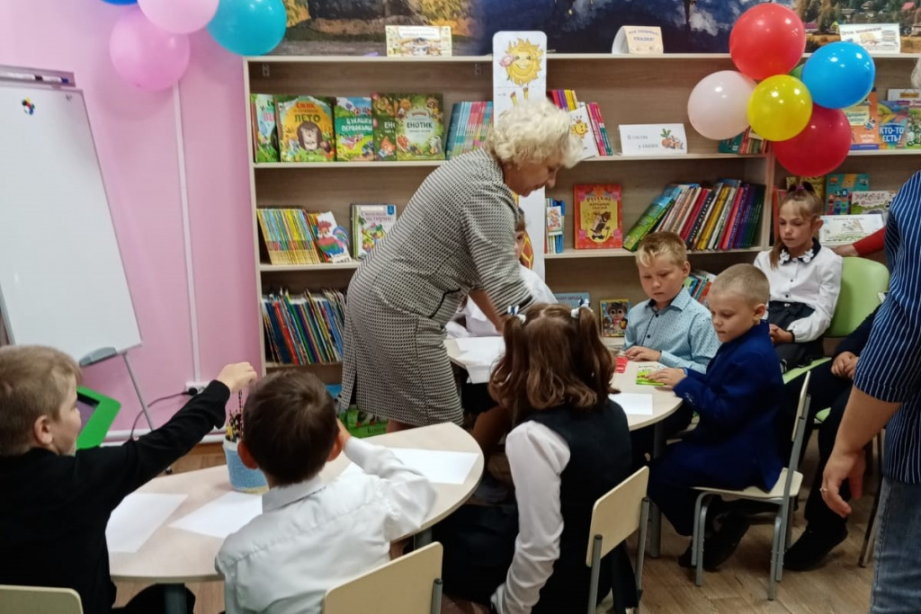 В Костромской области приняла первых читателей еще одна модельная библиотека