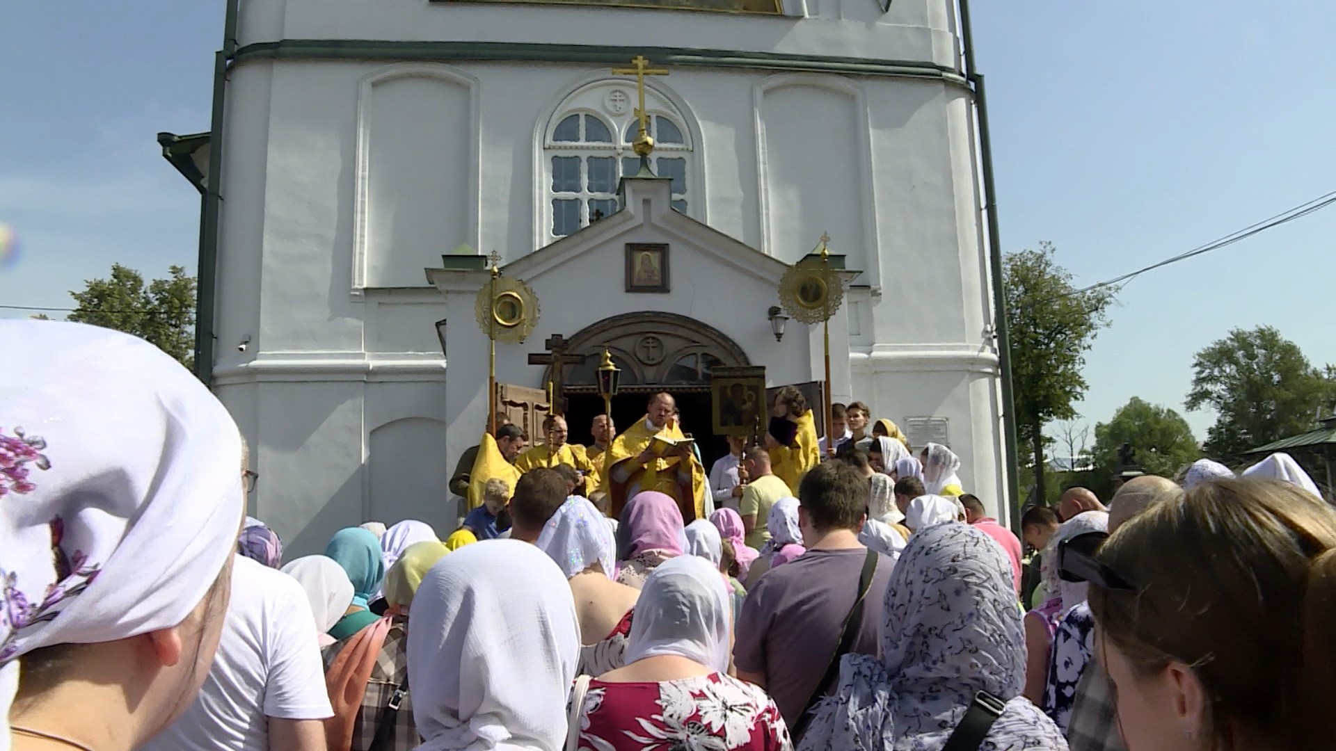 В День крещения Руси в Костроме прошел крестных ход, и зазвучали колокола