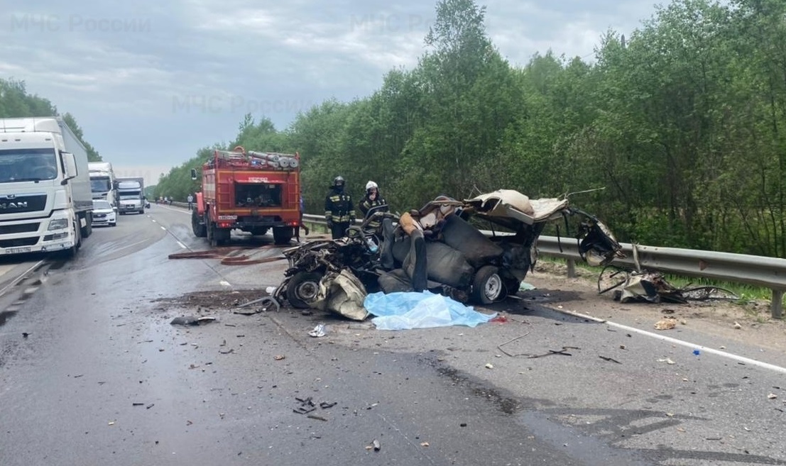 Водитель погиб в аварии на дороге под Костромой