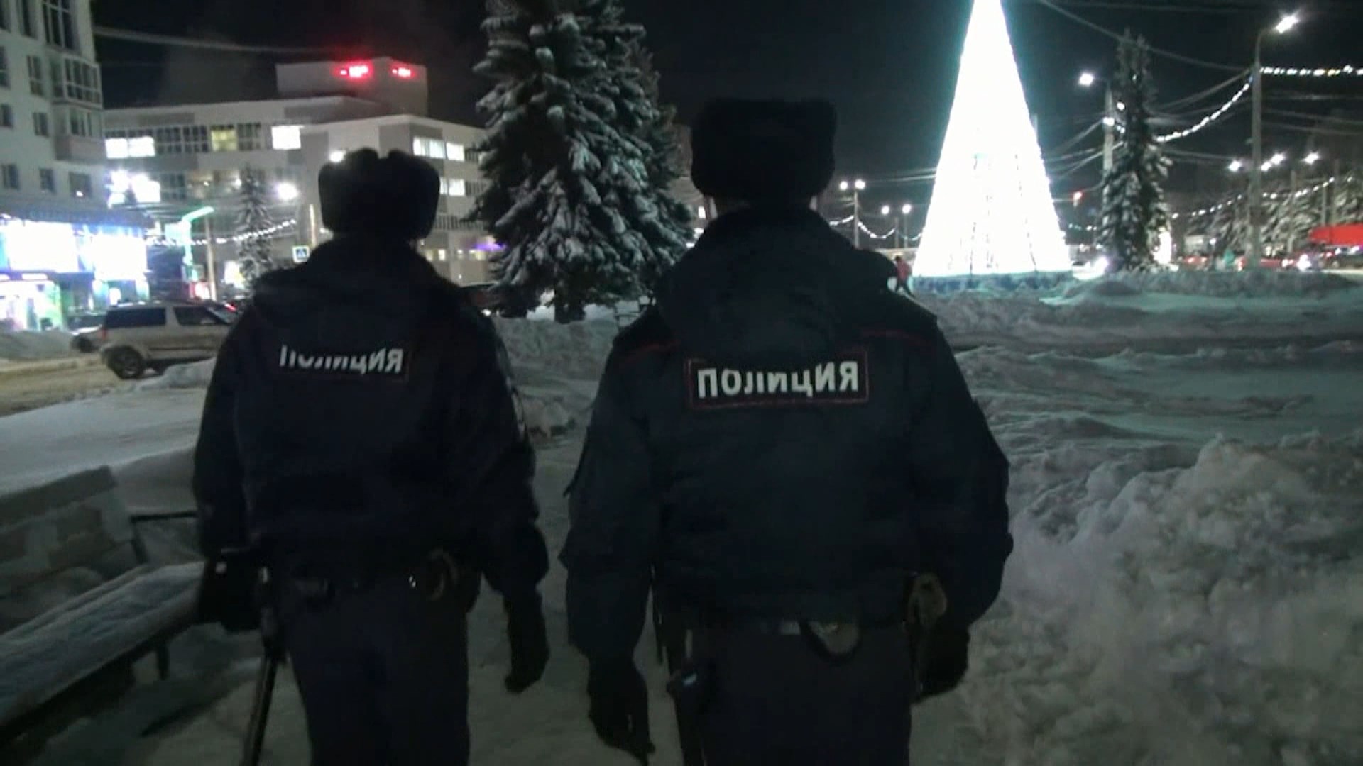 Охранять порядок в новогоднюю ночь в Костромской области будут 400 полицейских
