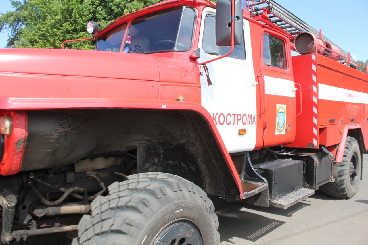 Экс-начальника пожарного отряда в Костроме подозревают в коррупции