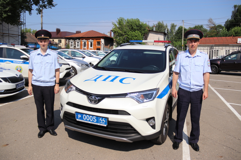 Костромские полицейские своевременно доставили в больницу годовалого ребенка