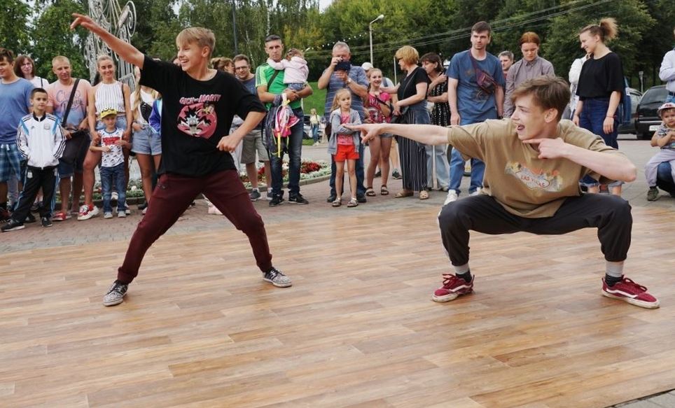 Юные танцоры зажгут на главной площади Костромы