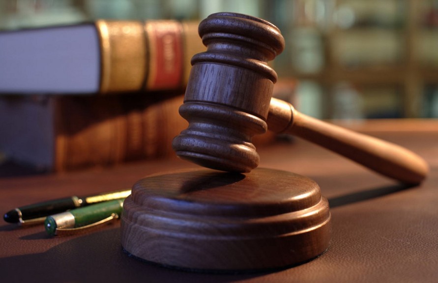 Суд вынес приговор костромскому водителю, сбившему маму с ребёнком