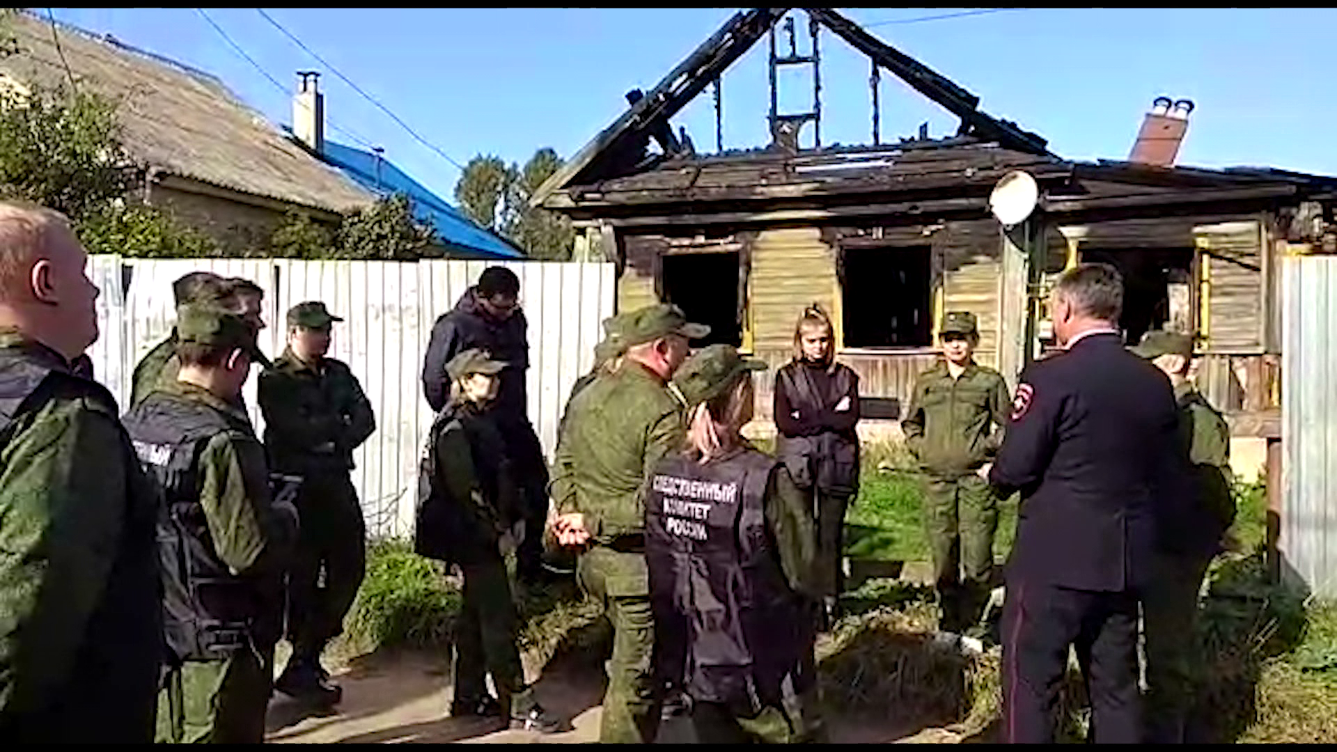 На реальном пожарище в Костроме провели учебные занятия для следователей СКР