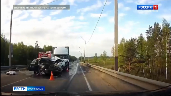 Стали известны подробности смертельной аварии на трассе Кострома-Волгореченск