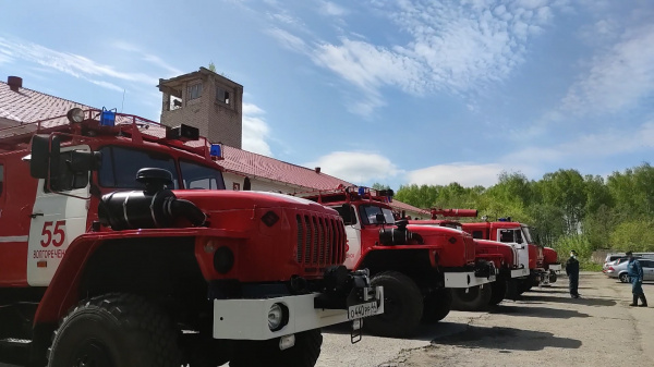 Пожарные из костромского города энергетиков получили новые машины