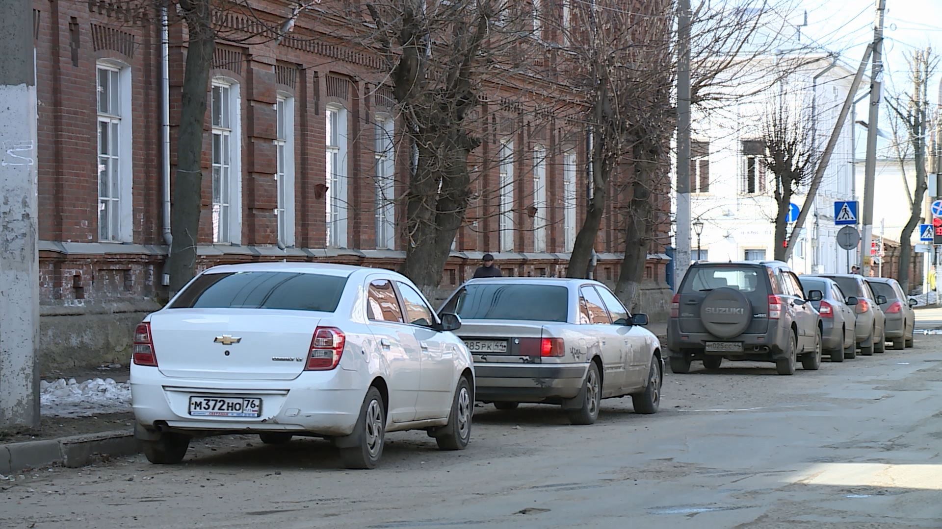 В Костроме будет запрещена стоянка и остановка транспорта на участке улицы Князева