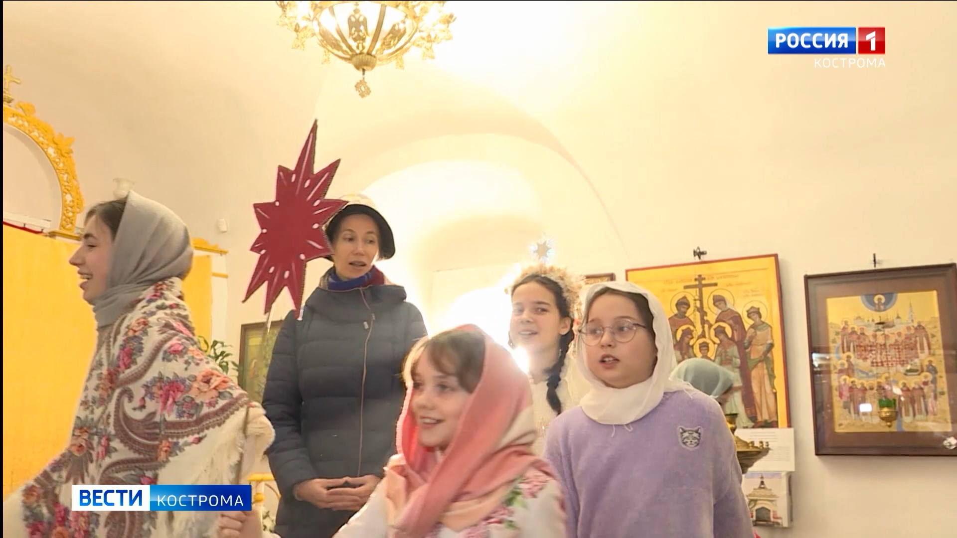 Прихожане в костромском храме поставили рождественский спектакль