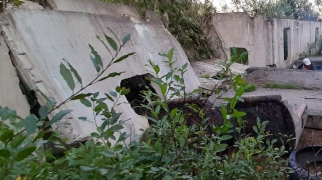 Заброшенное здание в Костромской области, где погибла девочка, снесли
